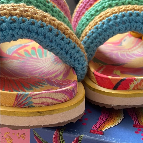 FARM Rio Colorful Toucan Slides - Picture 3 of 7